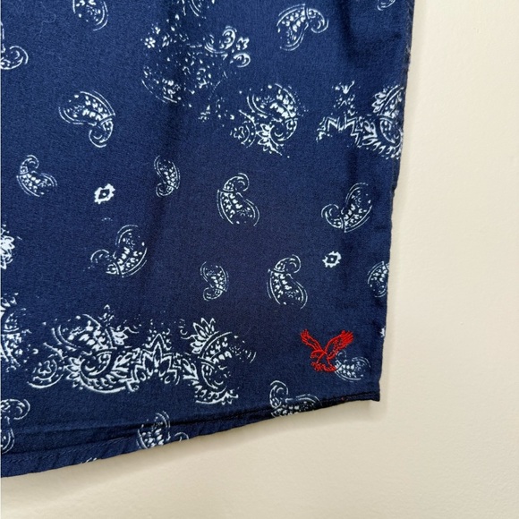 American Eagle Blue Paisley Slim Fit Short Sleeve Preppy Button Up Size XL - Picture 4 of 7